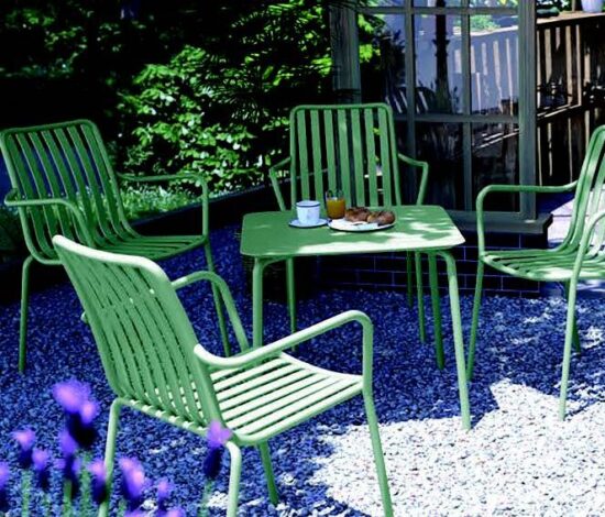 garden breeze tables and chairs